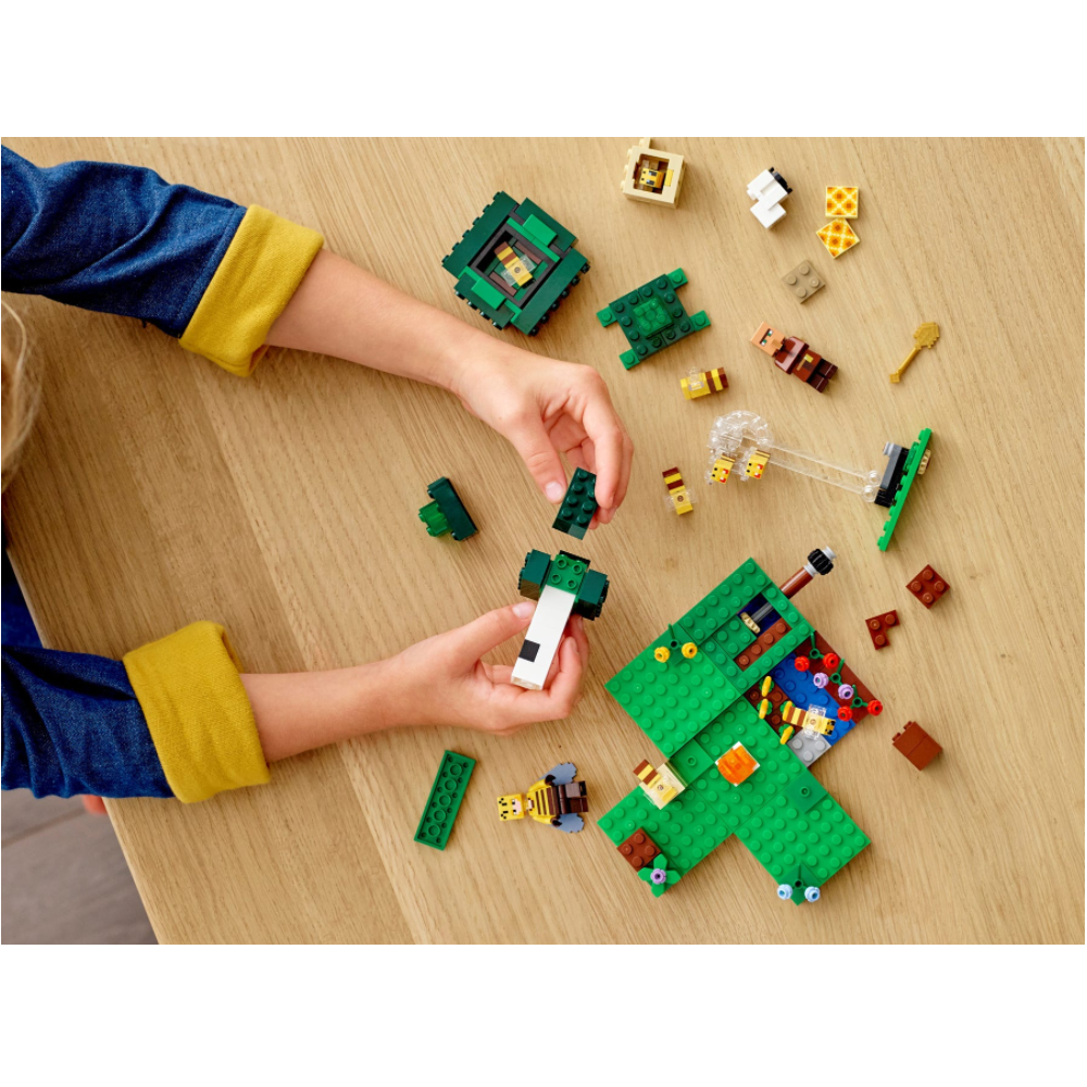 Lego Minecraft - Bee Farm 21165
