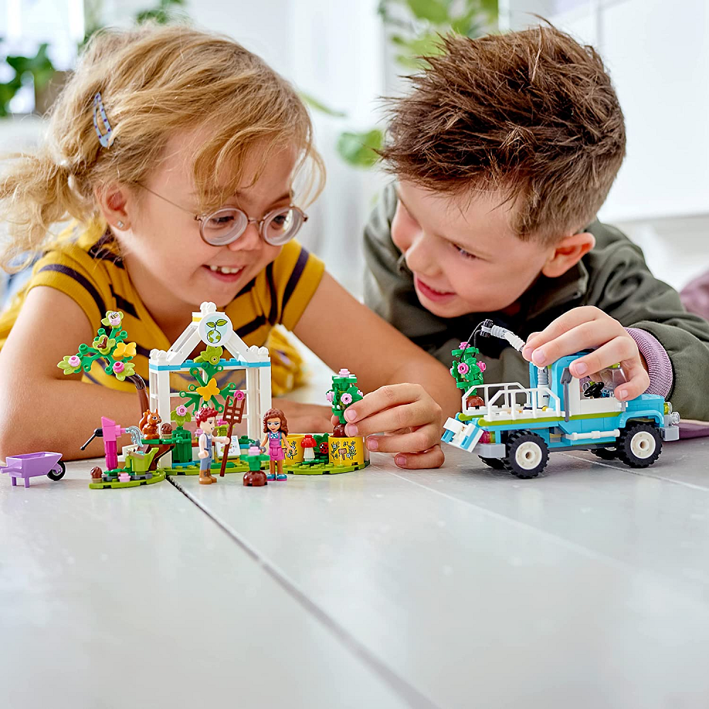 Lego Friends - Tree-Planting Vehicle 41707