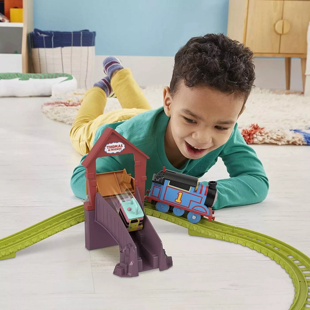 Fisher Price Thomas & Friends - Πίστα Και Σταθμός Επισκευών Με Την Κάρλι Και Τη Σάντι HDY58