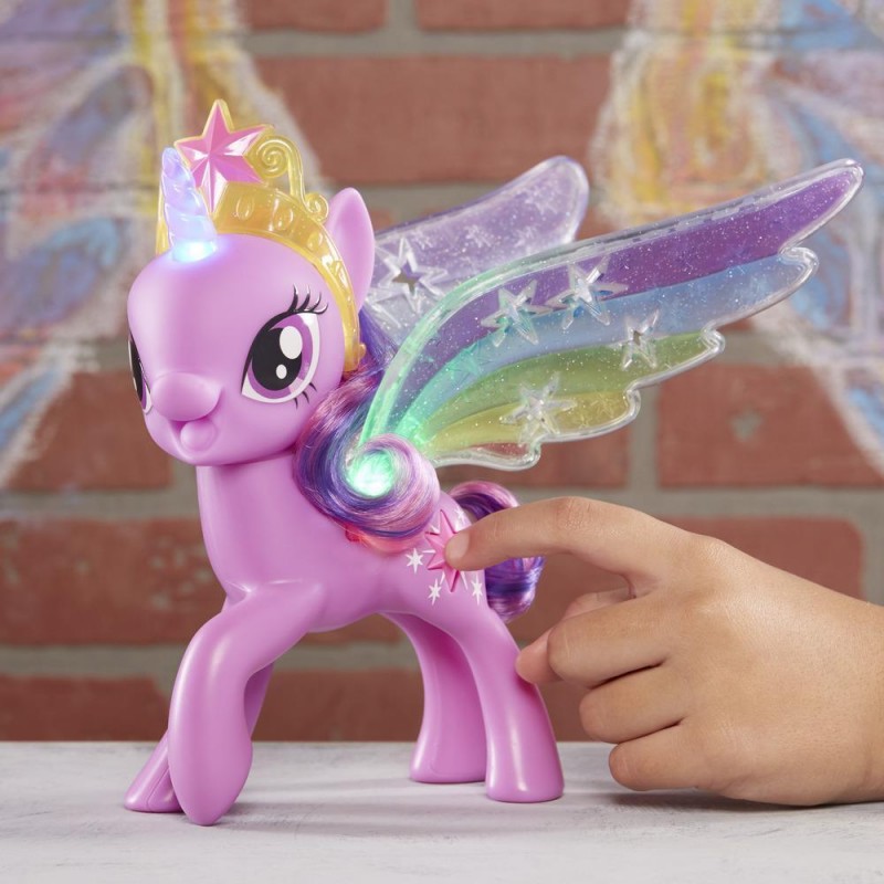 Hasbro My Little Pony - Rainbow Wings Twilight Sparkle Pony Figure With Lights E2928